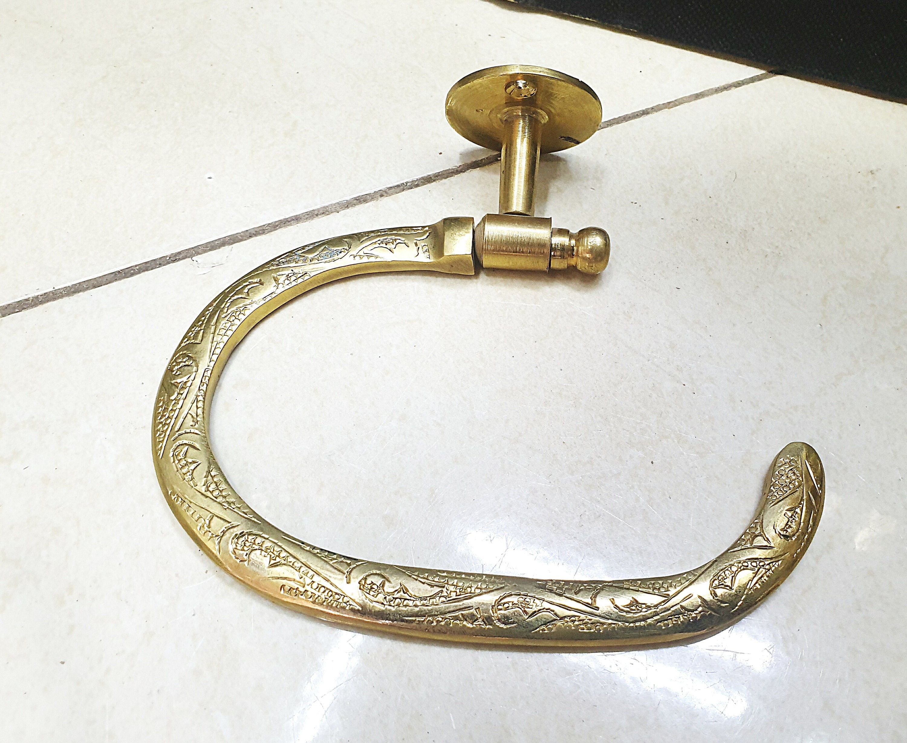 Toilet Paper Holder – Engraved Brass Bathroom Fixture