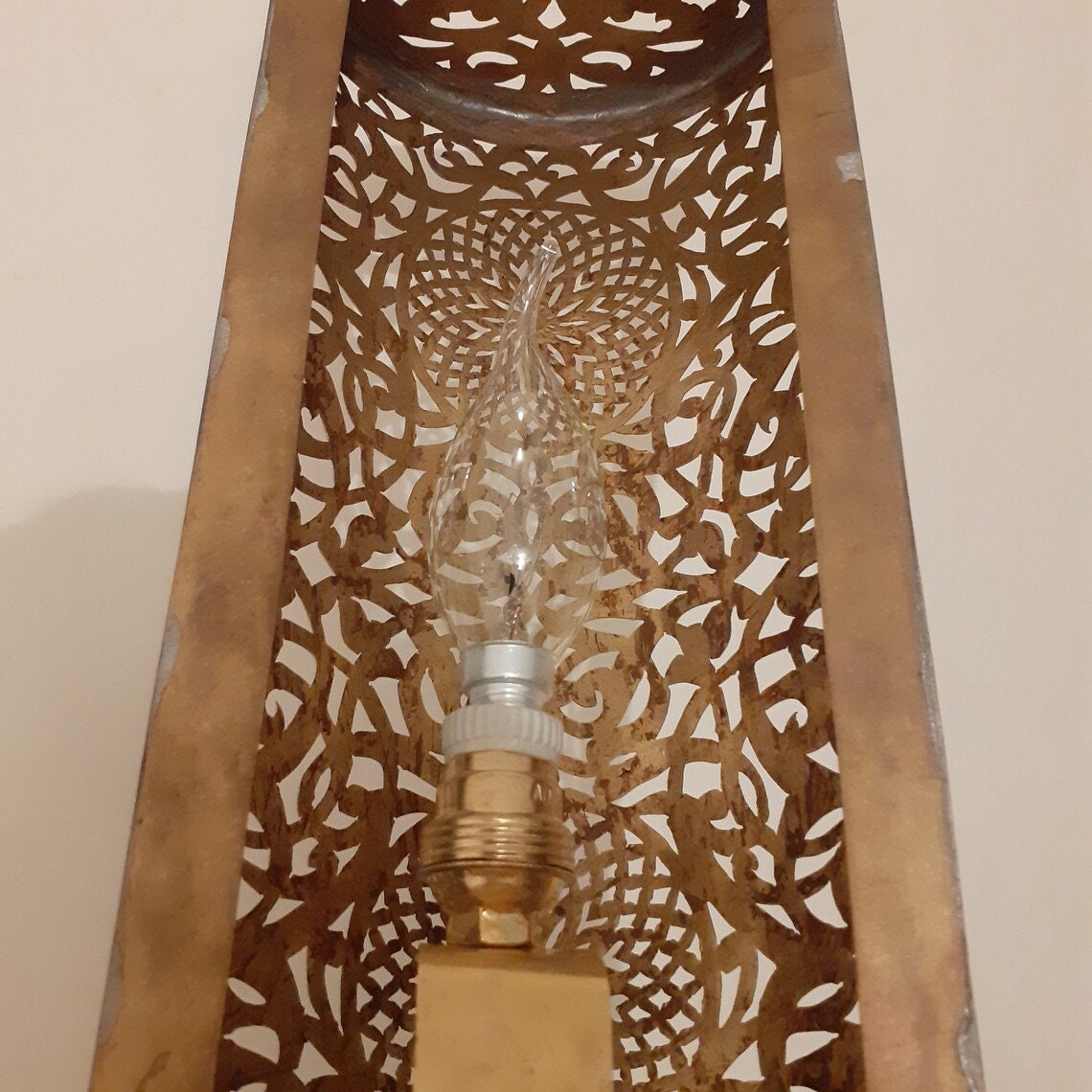 Luxurious Moroccan wall lamp, antique brass wall lamp