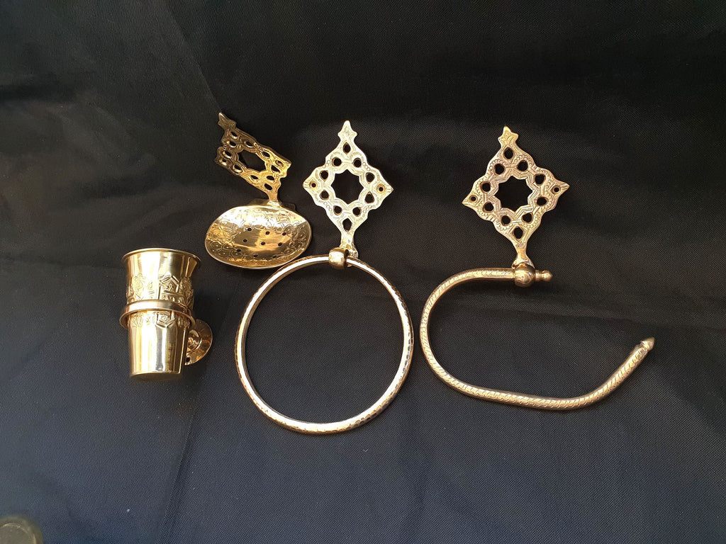 Bathroom Accessories – Elegant Brass Set