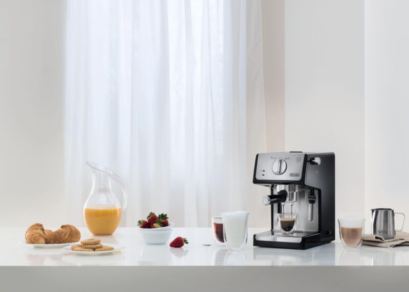De’Longhi ECP35.31 Barista Pump Espresso Machine – Traditional Coffee & Cappuccino Maker with Adjustable Milk Frother, 1 L Water Tank (Black) - Image 23